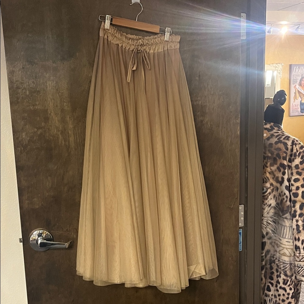 Elegant Tan Maxi Skirt